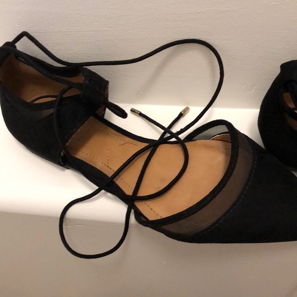 Black pointed toe flat - Picture 3 of 3
